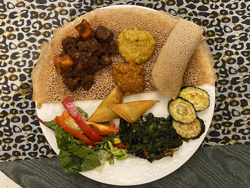 Paleo beef steak with vegetables