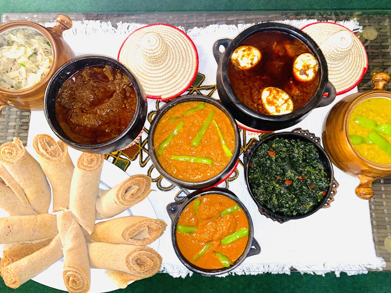 Healthy baguette with egg and vegetables